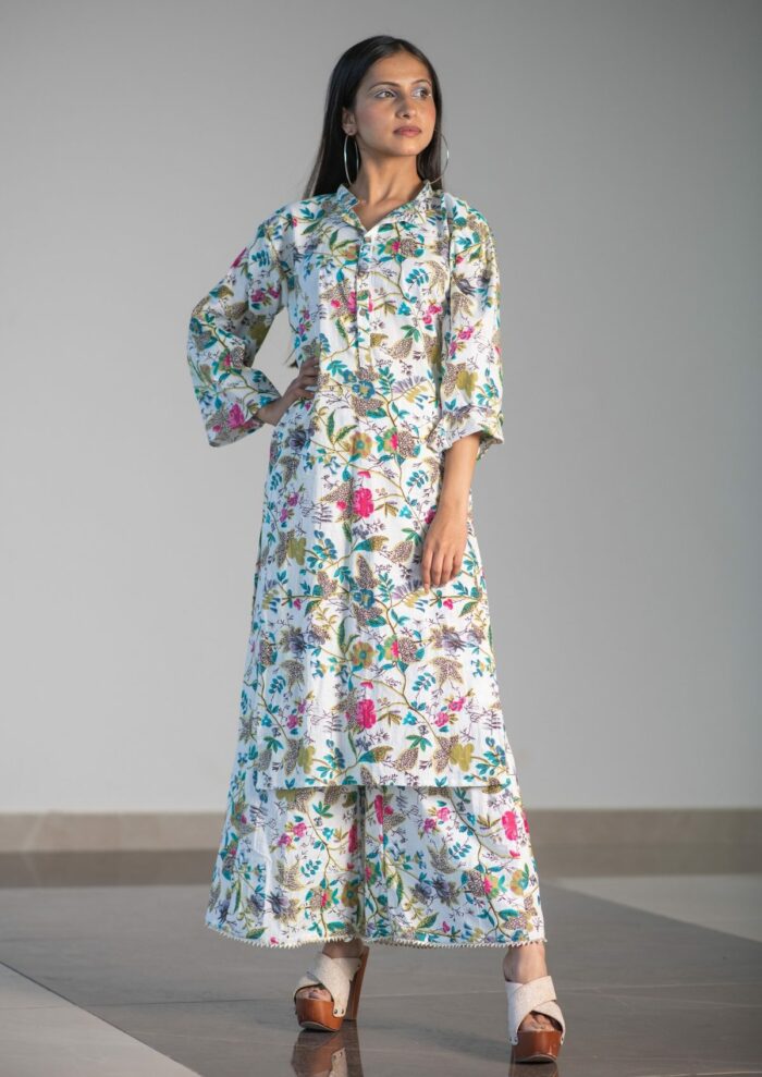 White Floral kurta-patti pallazo set - Image 4