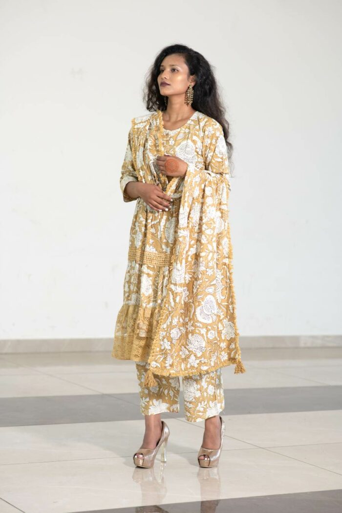 Yellow Printed piece co-ord Set with matching dupatta - Image 6