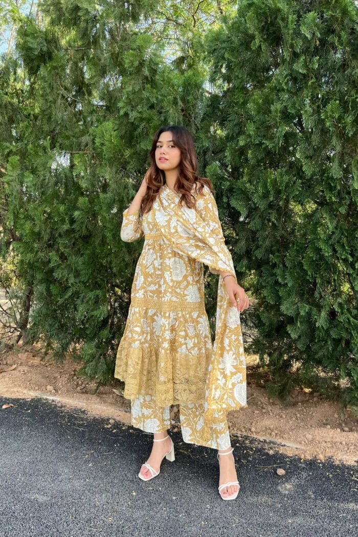 Yellow Printed piece co-ord Set with matching dupatta - Image 3