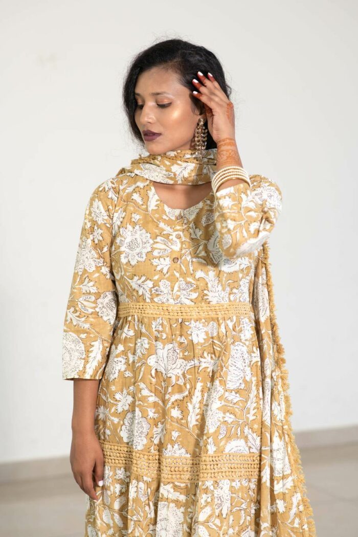 Yellow Printed piece co-ord Set with matching dupatta - Image 10