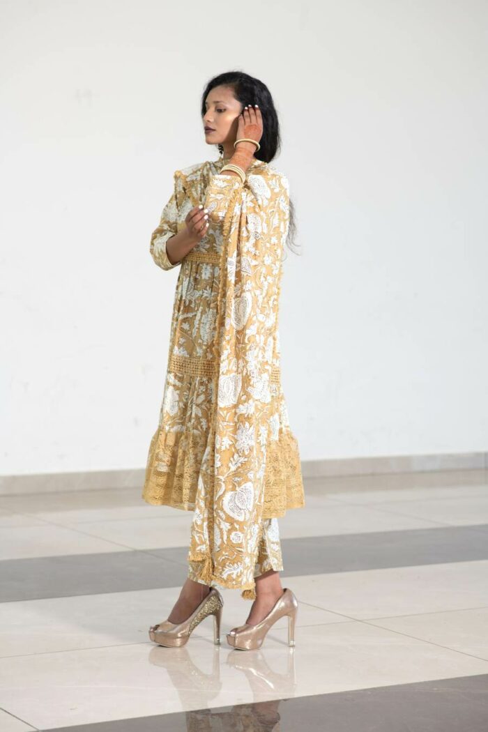 Yellow Printed piece co-ord Set with matching dupatta - Image 8