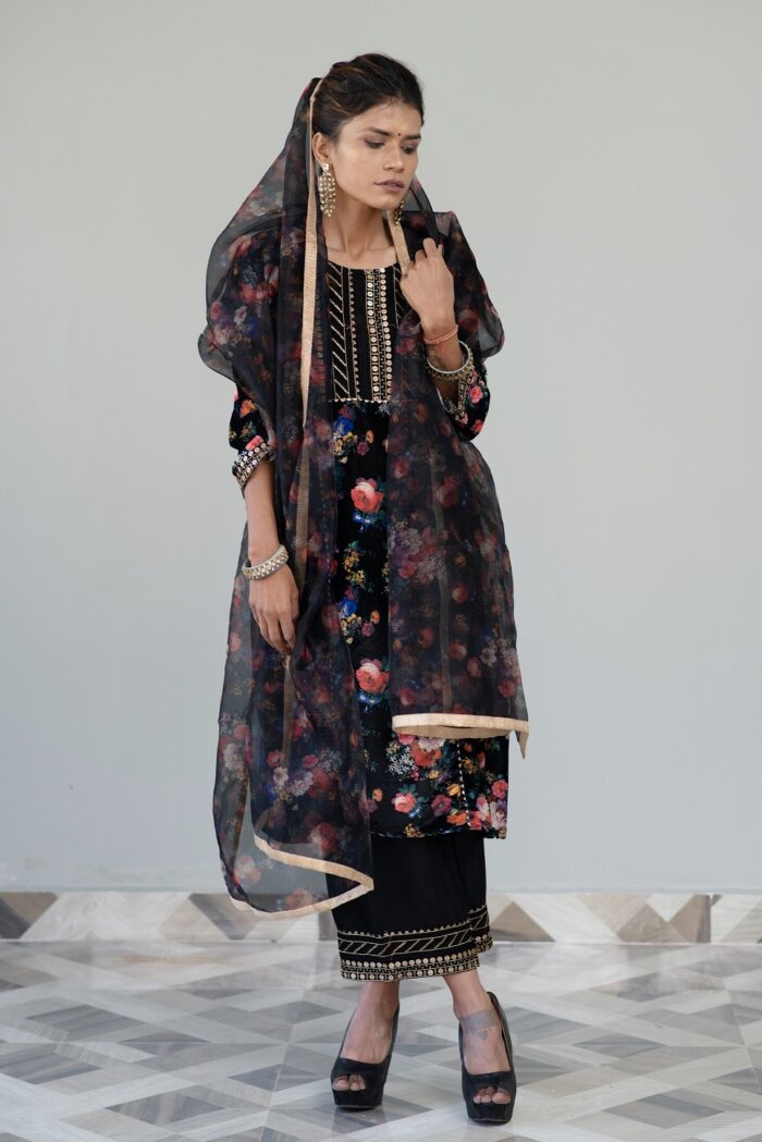 Black Printed Velvet Suit Set - Image 5