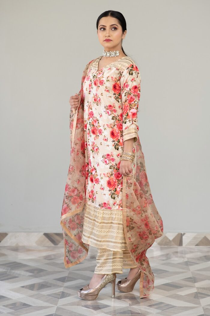 Beige Printed Velvet Suit Set - Image 5