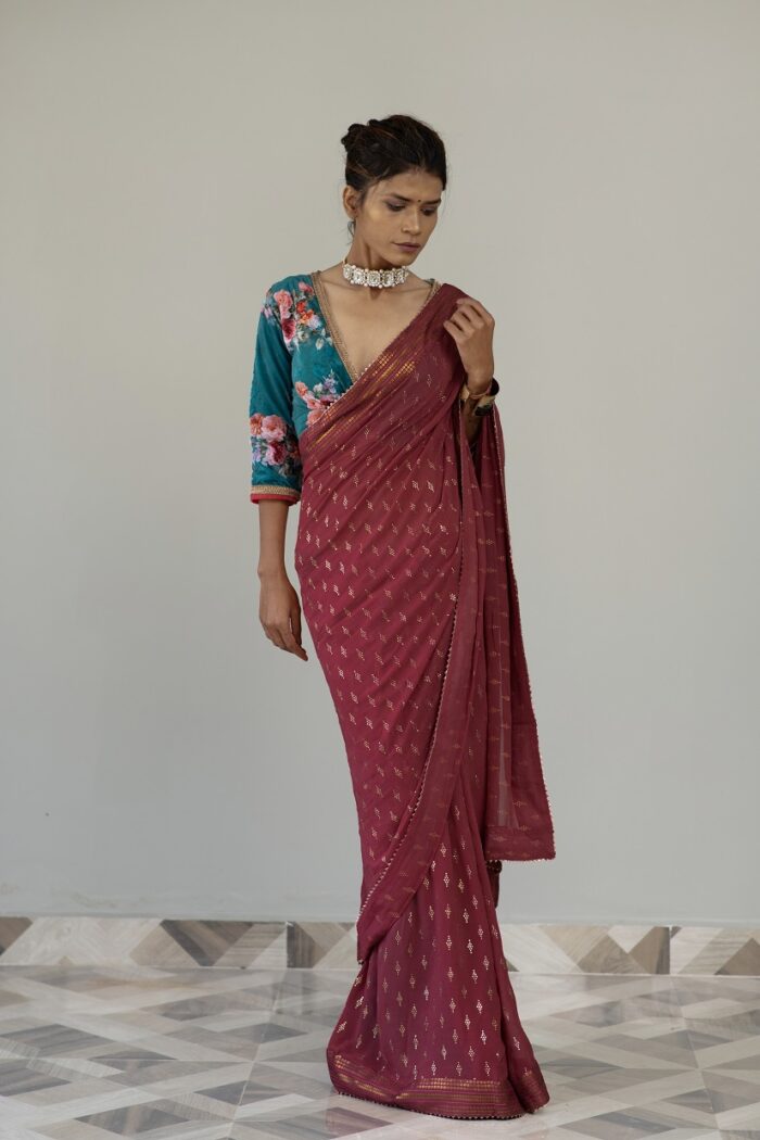 Fuchsia colored saree with blue velvet blouse - Image 2