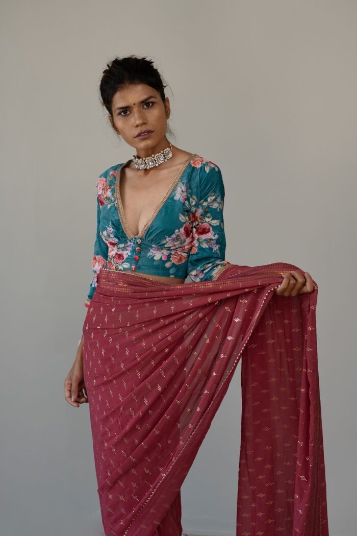 Fuchsia colored saree with blue velvet blouse - Image 6