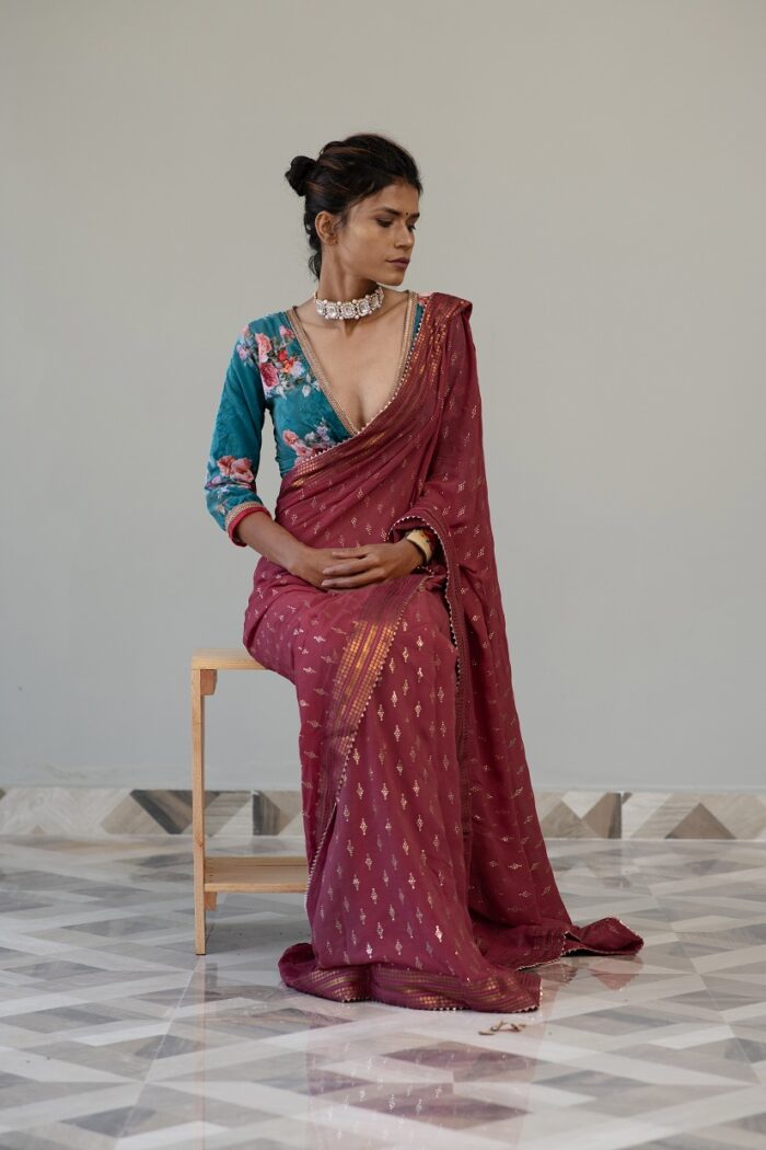 Fuchsia colored saree with blue velvet blouse - Image 5
