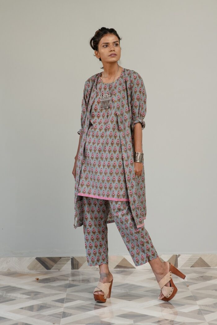 Venus-color 3 piece cotton straight suit - Image 1