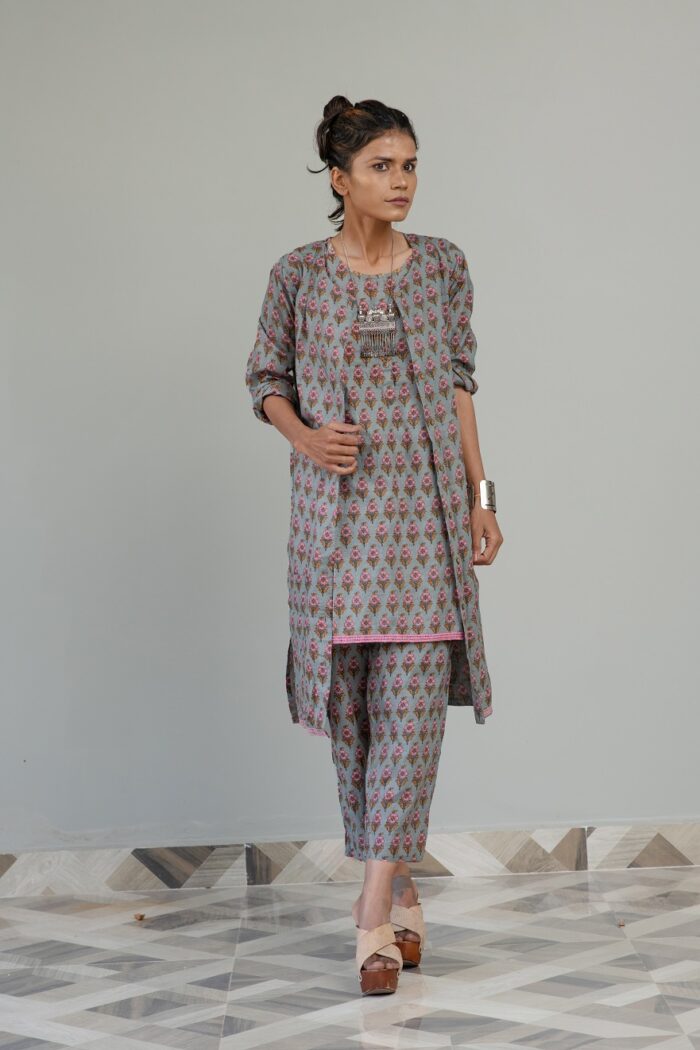 Venus-color 3 piece cotton straight suit - Image 2