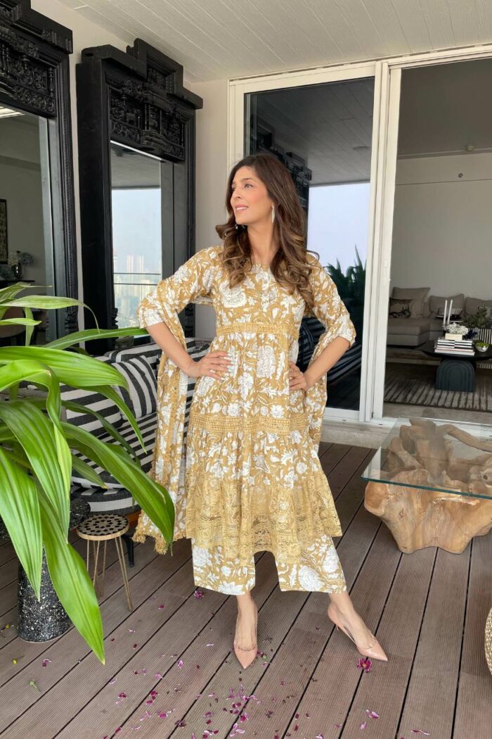 Yellow Printed piece co-ord Set with matching dupatta - Image 1