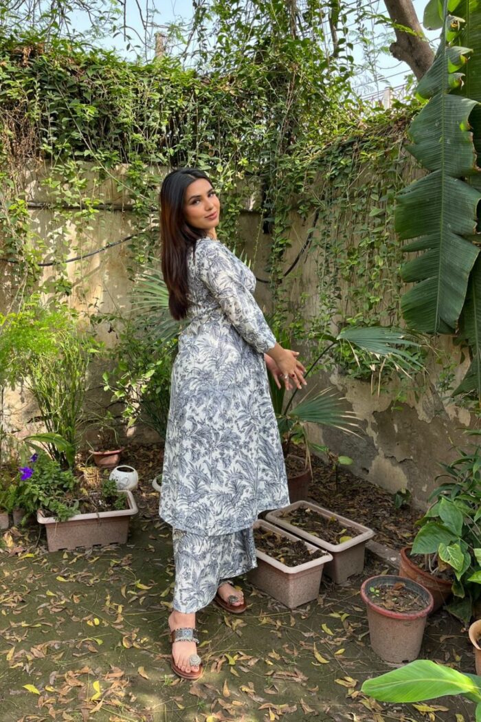 Monochrome co-ord printed cotton set - Image 8