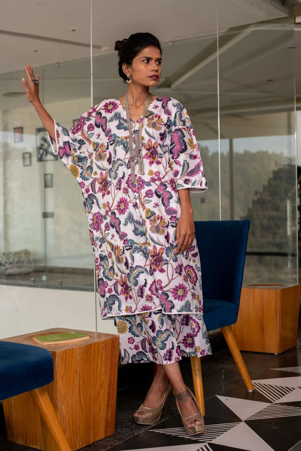 Beautiful floral free size kaftan - Image 1