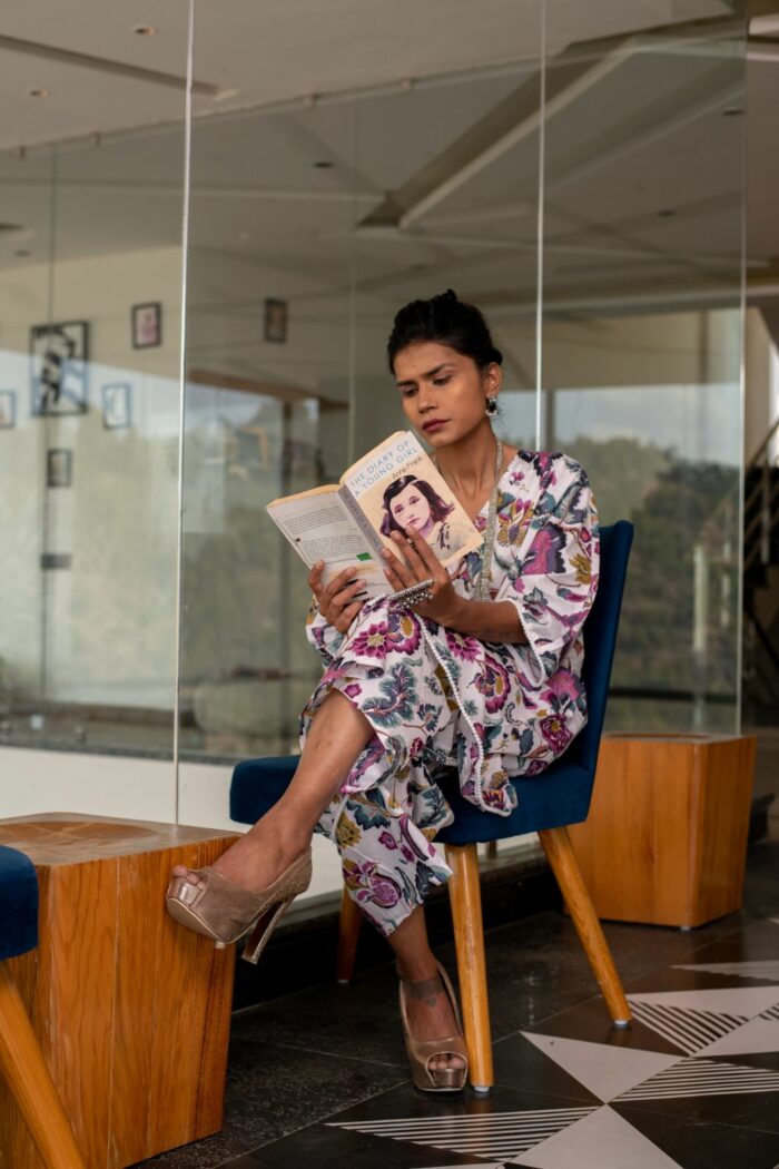 Beautiful floral free size kaftan - Image 5