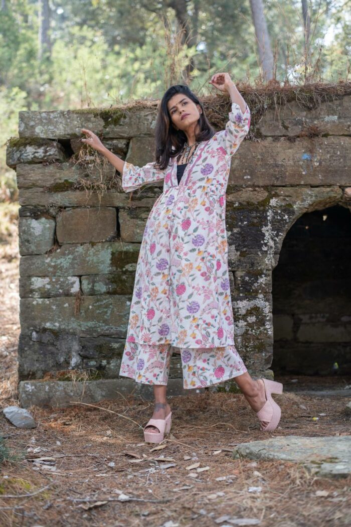 V-neck frilled Pink cotton set - Image 2