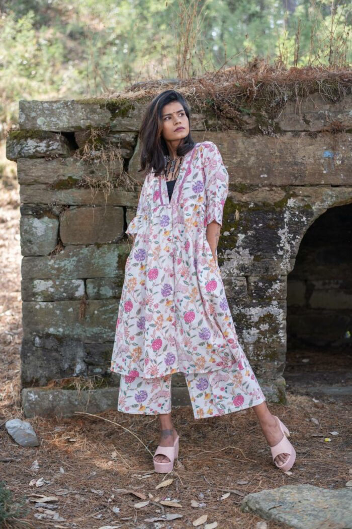 V-neck frilled Pink cotton set - Image 1