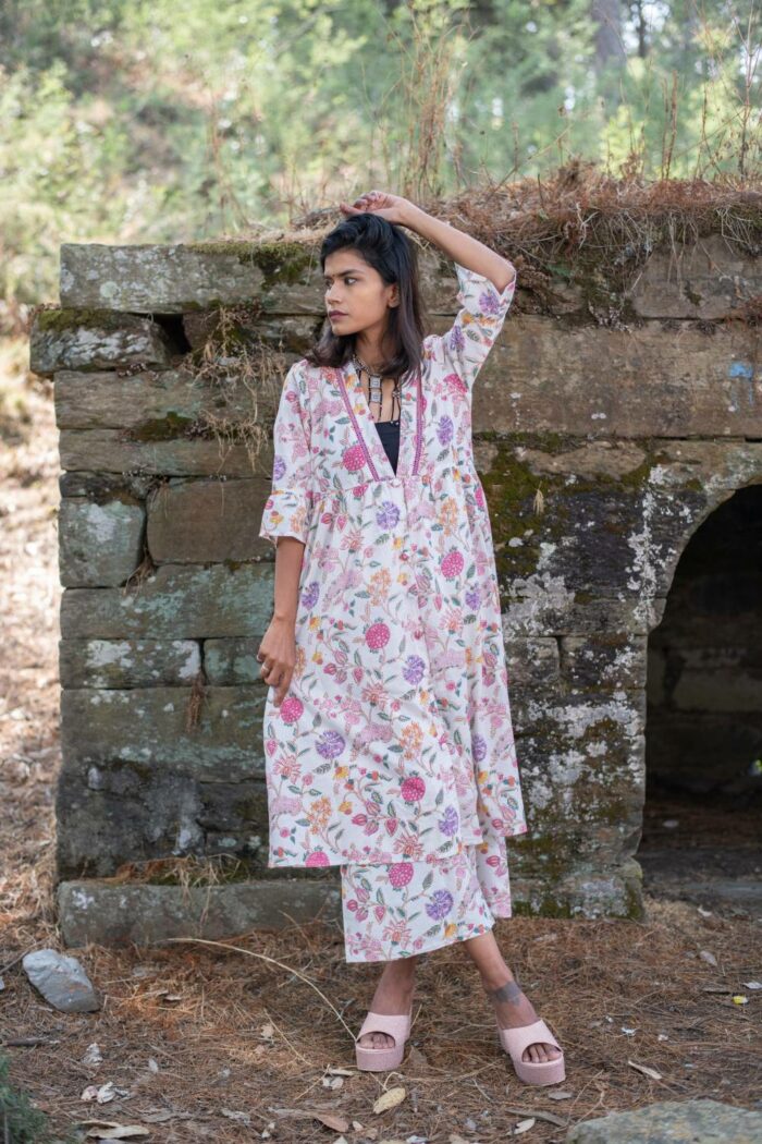 V-neck frilled Pink cotton set - Image 6