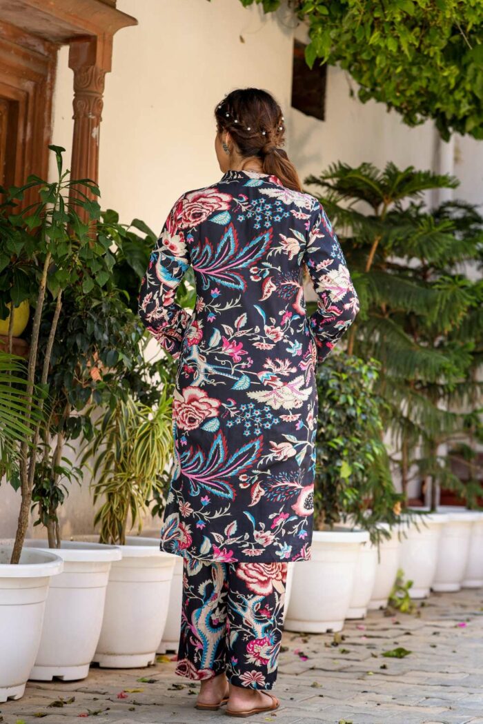 Black multicolor pure cotton suit - Image 4