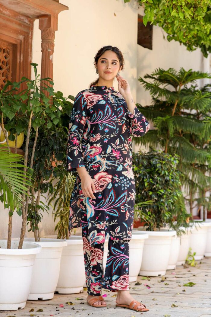 Black multicolor pure cotton suit - Image 5