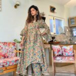 Meadow Breeze Olive Cotton ensemble