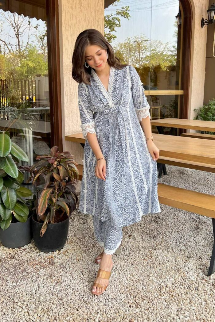 Floral Delight Blue Lace Dress - Image 3