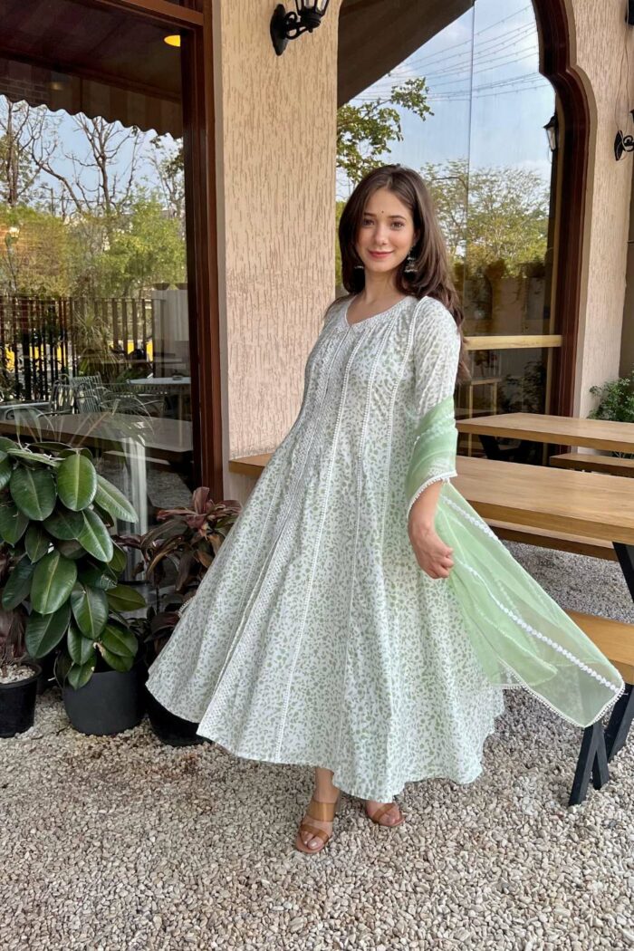 Fern Lace Floral Elegance Dress - Image 6